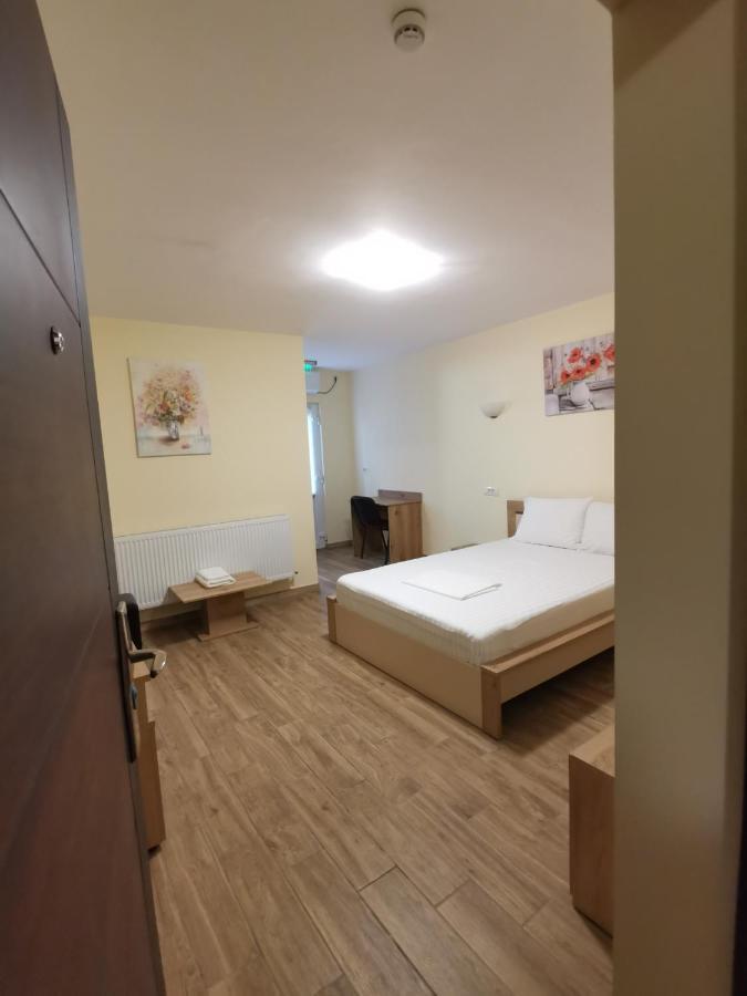 Cazare Timisoara T90 Buitenkant foto